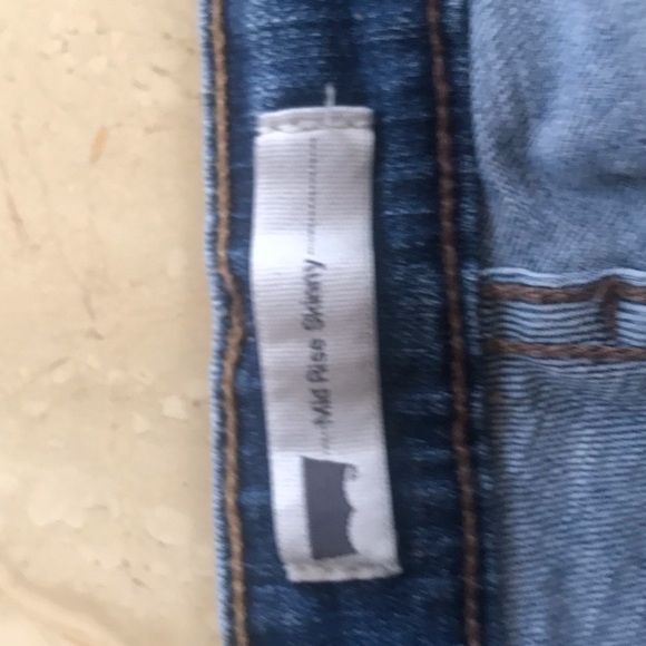 Levi Jeans - Picture 3 of 6